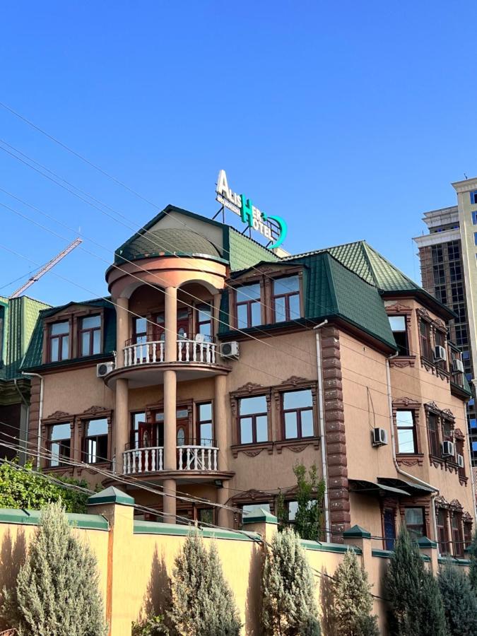 Alisher Hotel ドゥシャンベ エクステリア 写真