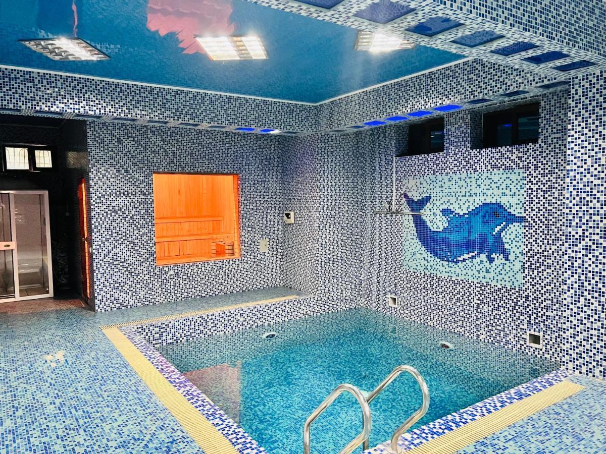Alisher Hotel ドゥシャンベ エクステリア 写真